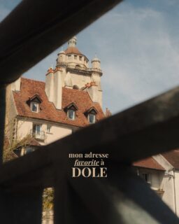 Une adresse qu’on adore à Dole, @lelocalrestaurant ! 

Quel plaisir de manger sur leur terrasse, en plein cœur du quartier du canal des tanneurs! 

À chaque fois on se régale et à chaque fois on repart content de notre petit moment à Dole. 🥰

PS: et le moment est encore plus merveilleux avec un bon verre de Savagnin 😋

• Jura - Gastronomie - Balade • 
#sortezchezvous #juratourisme #bourgognefranchecomtetourisme #foodlover #wine